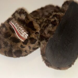 Cheetah print balenciaga slides